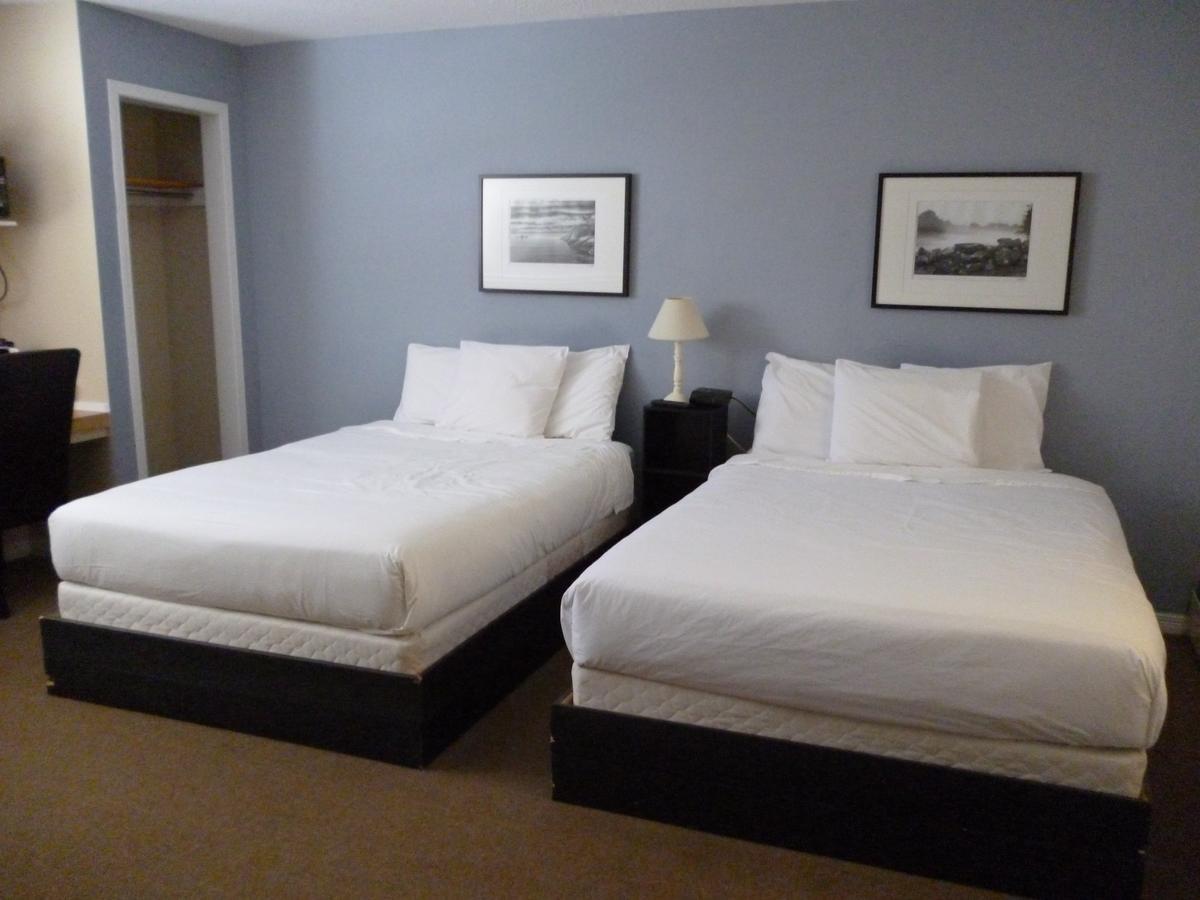 Wheel Inn Motel New Liskeard Стая снимка
